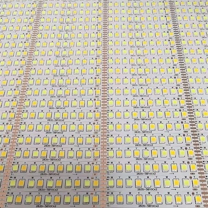 SMD 2835 Series Flexible LED Strip 4